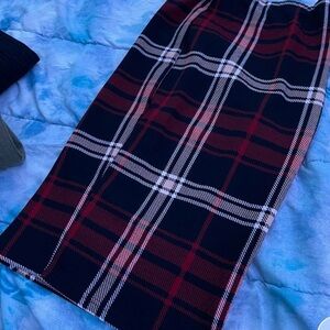 Elegant Red and Black Pencil Skirt